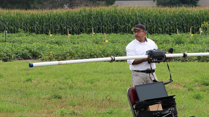 Mohamed Khalil explains how the frequency domain electromagnetic equipment helps with irrigation.